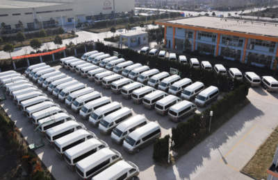 海关总署批量采购155台九龙商务车近日发车